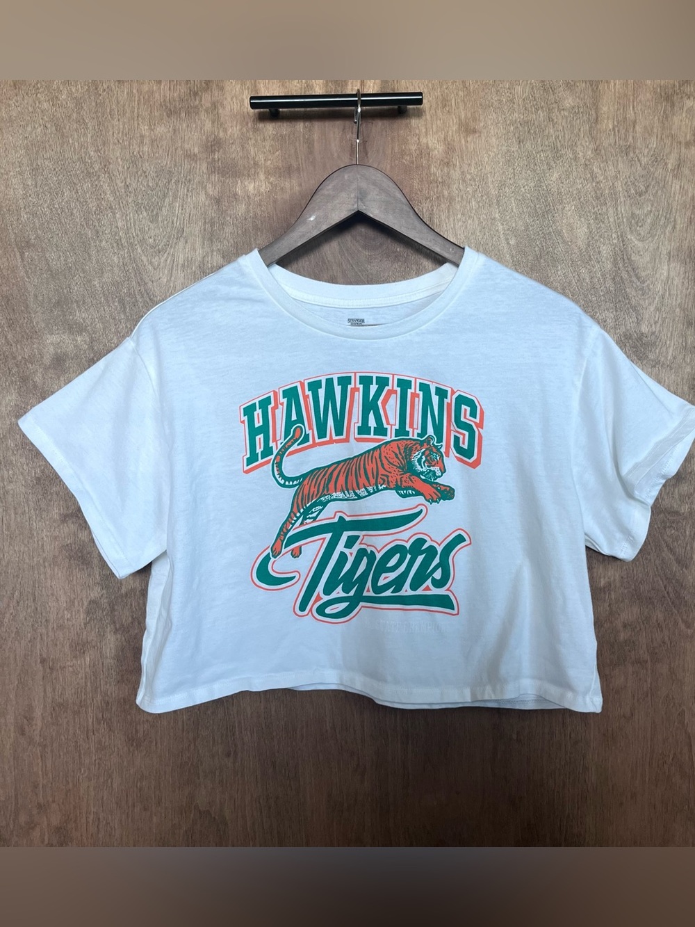 Stranger things Hawkins Tiger cropped tee shirt